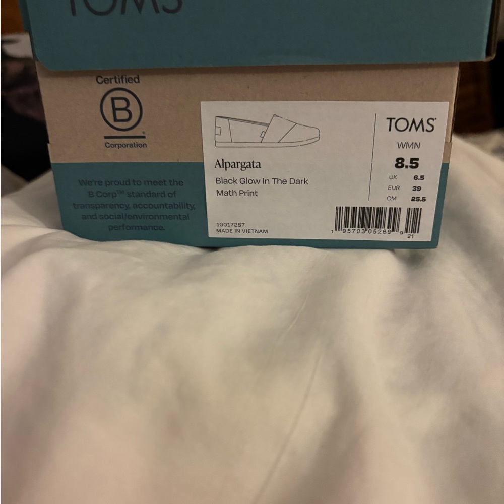 Toms Glow in the Dark Slip-On Slippers - Picture 6 of 6
